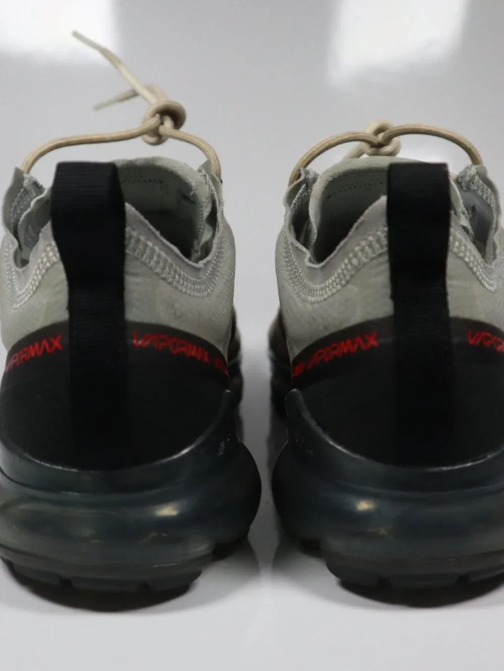 Nike Air VaporMax 2019 Wolf Grey Shoes Men's Size 9 AR6631-006